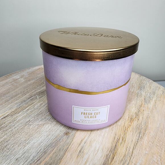 Bath and Body Works Fresh Cut Lilacs Candle 3 wick 14.5 ounces New - Picture 1 of 3